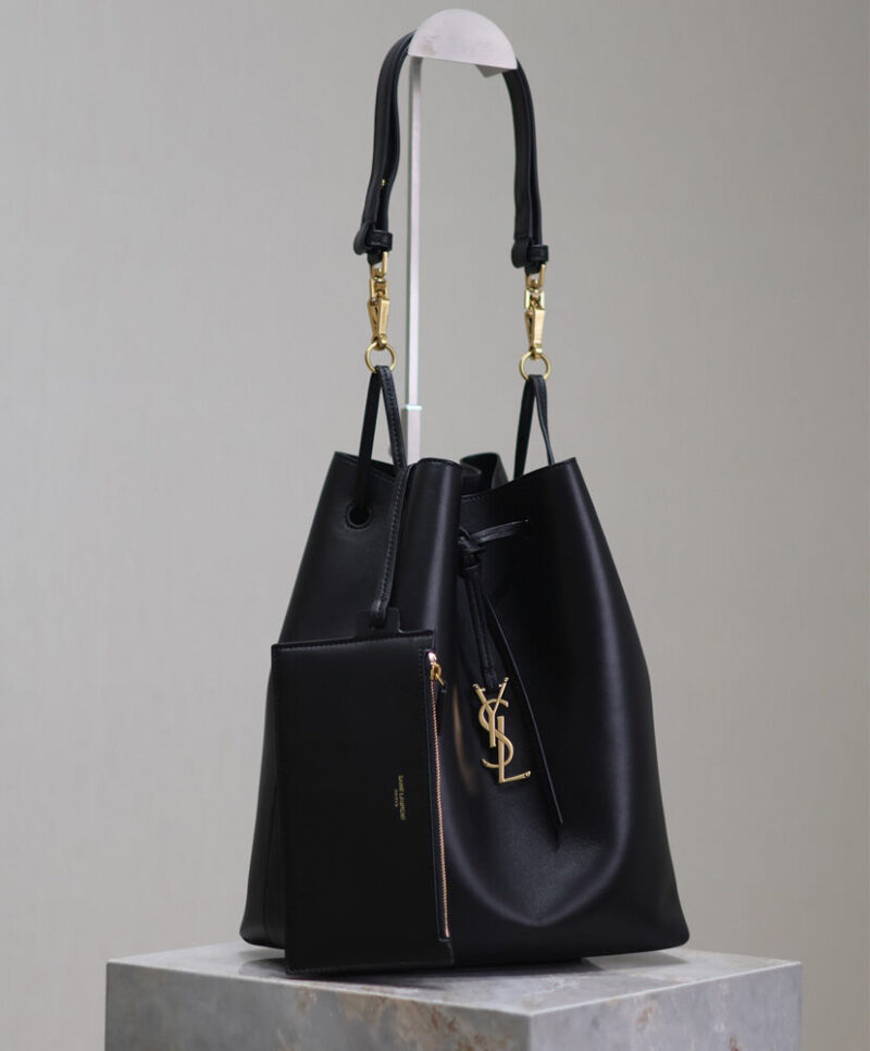 Saint Laurent Paris Vii Pochon In Lambskin Black